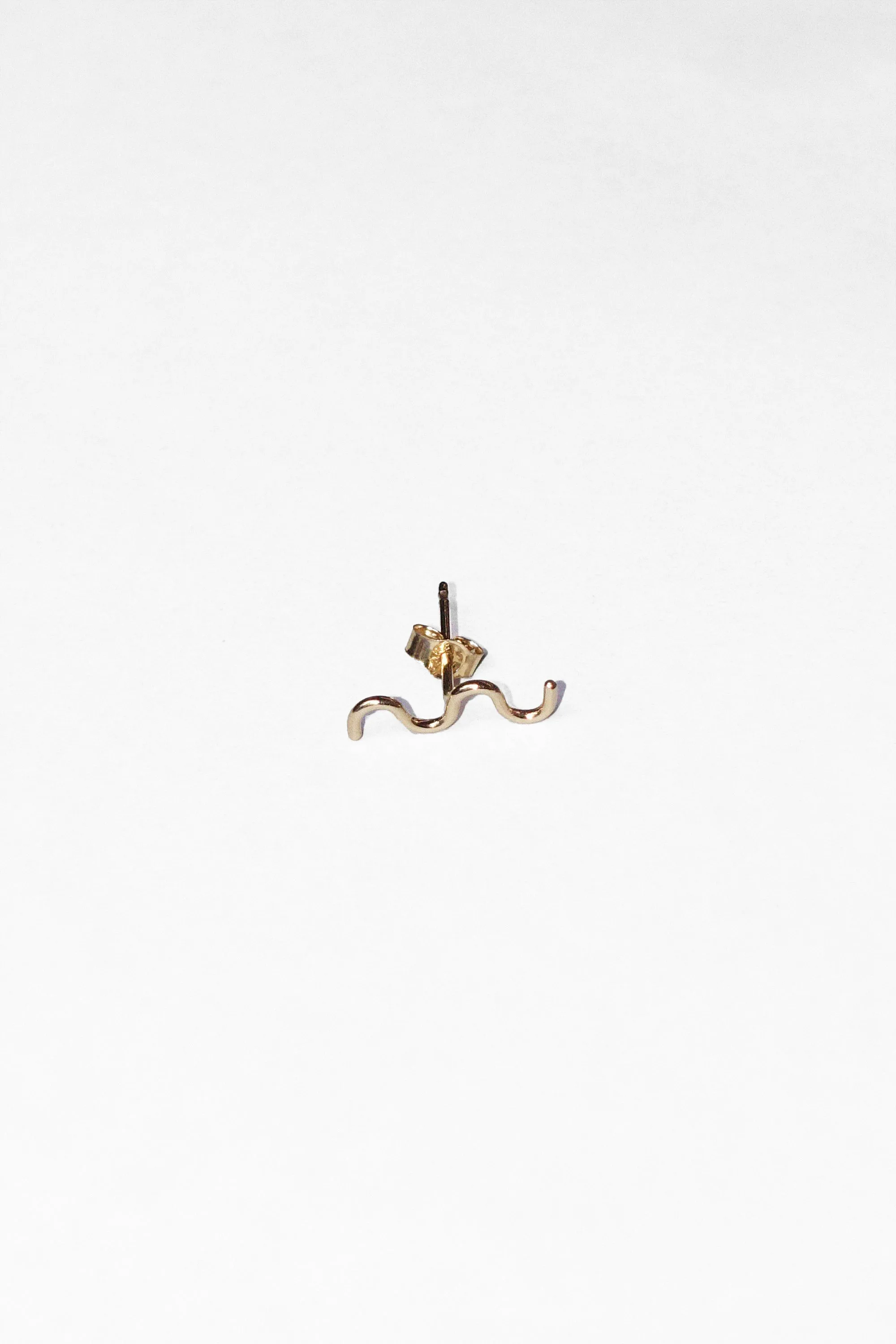 Wave Stud in Recycled 14k Gold
